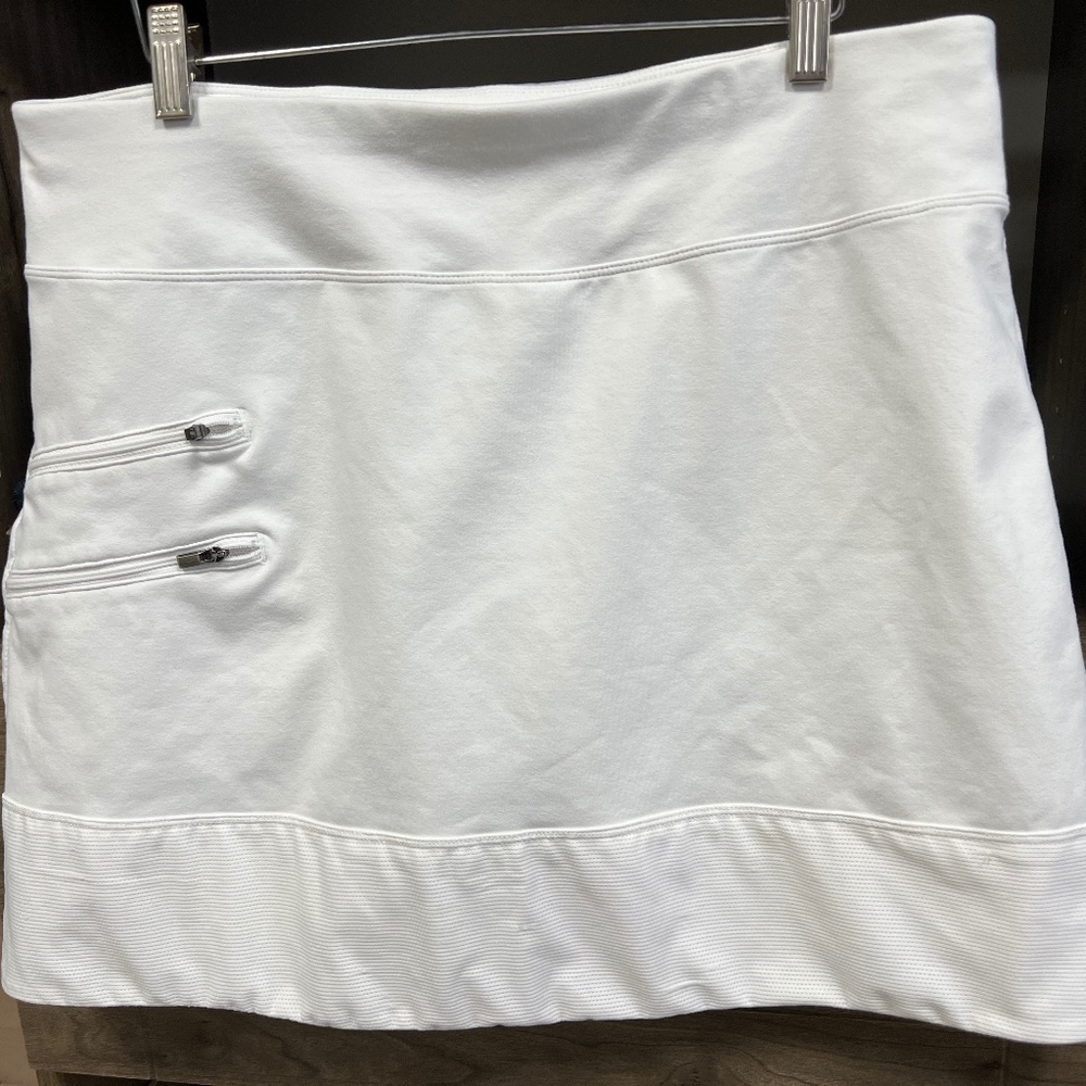 ATHLETA white skirt shorts / skort - size Large
